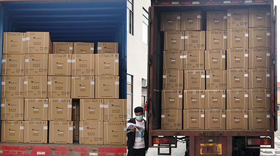 集裝箱裝柜進(jìn)行時(shí)！金環(huán)電器客戶(hù)迷你洗衣機順利發(fā)貨！