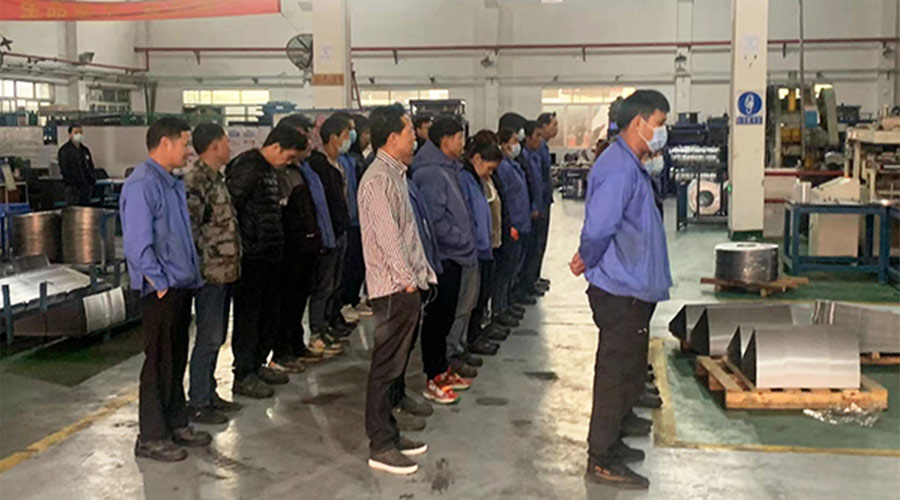 保健康 趕生產(chǎn)！金環(huán)電器早會(huì )叮囑員工注意防疫